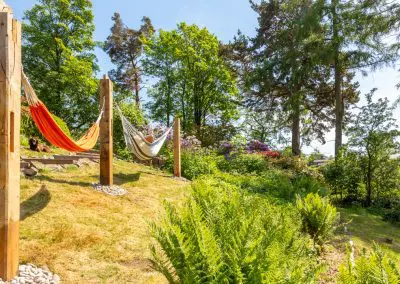 Country-Garden-Hammocks